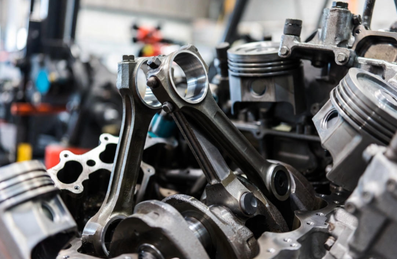 When to Replace Connecting Rods in Your Heavy Equipment Engine